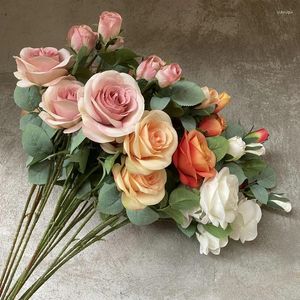 Dekoracyjne kwiaty długie gałąź cztery róże ręcznie robione ślubne zbiór Pography Rekwizyty Fałszywna gotowa symulacja