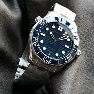 VS Factory högkvalitativ klocka 210.30.42.20.03.001 Titta på Fine Steel Case Strap Ceramic Bezel Blue Dial 8800 Automatisk mekanisk rörelse 42mm