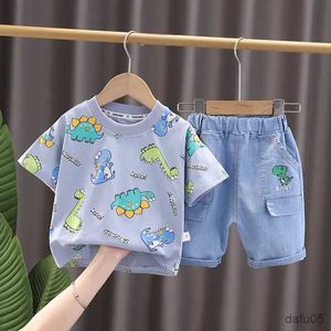 Zestawy odzieży nowe dzieci bawełniane letnie dzieci ubrania dla chłopców drukowane dinozaur t -koszule krótkie 2pc/setki niemowlę dzieci moda moda maluch dres maluch