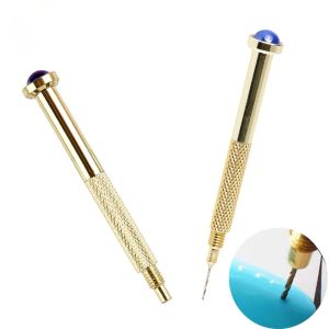 Bits 1 PC Nail Art Hand Handle Drill Hole Maker Doting Stift Piercing Professionelle Maniküre Nagelkunst -Werkzeug Zufallsfarbe