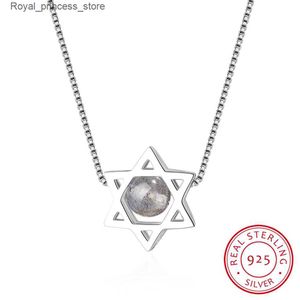 Pendant Necklaces Hot selling natural strawberry crystal moonstone star necklace for womens simple 925 sterling silver jewelry S-N257 Q240426