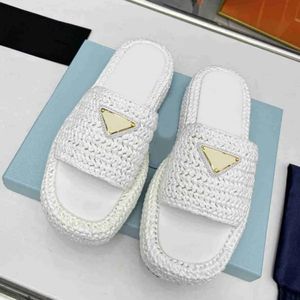 Metal triangle designer sandals sandal slides shoes white standard thick-soled sandals women wear summer holiday straw cake beach leisure