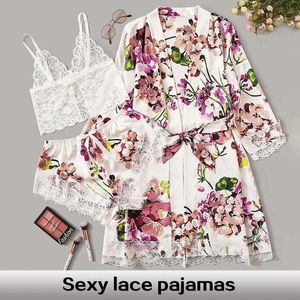 Kadın pijama kadınları seksi moda artı beden beyaz çiçek baskı thr dantel kayış artı şort ve elbise pijama seti y240426