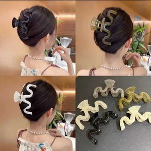 Clamps Wave Hair Claw Clip Women Large Crab Bath Ponytail Plastic Hair Clip Korean Jelly Hairpin Barrettes Girl Hair Accessories jewely Y240425