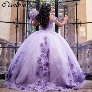 Lilac 3D Flowers Quinceanera klänningar Bollklänning från axelapplikationerna Lace Corset Vestidos de 15 Anos