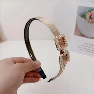 Hårtillbehör 1 bit ljus lyximitation Pearl Square Clip Headband Women's Advanced Sense Network Celebrity Headwear Vintage