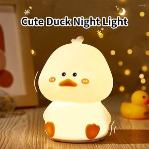 Nattlampor led lätt sovrum dekoration söt anka anime silikonlampa för barn födelsedag semester gåvor sängbord bord