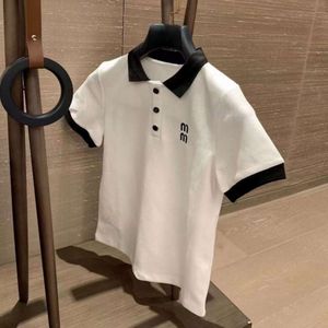 Summer Polo Shirts kortärmad t-shirt Kvinnor Slim Fit Polo Collar T-shirts Letter Brodery Grafisk tee Top Designer T-shirt Kontrast Färg Tees Asiatisk storlek