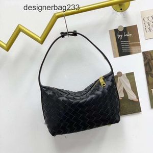 Classic Bag Bottgas Purse Lady Venets Wallace Bags Womens Totes 2024 New Fashion Simple Casual Lunch Box Handheld Woven Single Shoulder Und PZP1