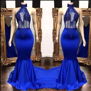 Halter Satin Mermaid Royal Blue Long Prom Dresses in rilievo Stones Top Sweeless Train Formale Wear Gowns BC