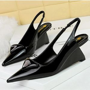 Kleiderschuhe BigTree Sommer Branddesign Mode Strange High Heel Sandalen Charmante Frau Komfort Slingback Pumps Größe 40