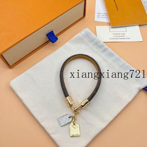 Wristband Luxury Bracelet Designer Bracelet Leather for Woman Sample Scarves Bangle Women Jewelry Christmas Valentines Day Gift Bracelet Free Shipping