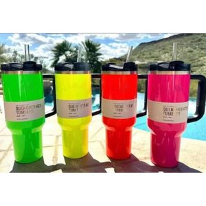 Siyah Elektrik 40Oz Tumbler Sarı Turuncu Neon Yeşil Beyaz Söndürücü H2.0 Silikon Saplı Kapak ve Saman Kozmo Pembe Otomobil Kupaları 0426