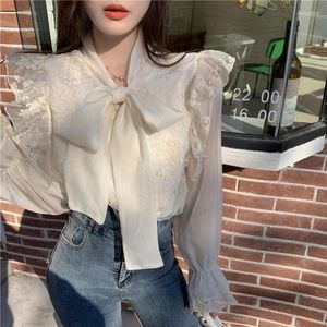 Kvinnors blusar Rugod 2024 Spring Lace Up Flare Sleeve Silk Shirt Utgående Terminperament Chic Streetwear