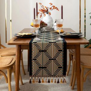 Geometric Jacquard Table Runner luxurious Dining Table bedside table TV cabinet Table Flag Home Coffee shop Wedding Table Decor 240419