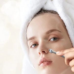 Ny 2024 rostfritt stål porrengöringsverktyg Blackhead Acne Spatula Cleaner Double Headed Mud Mask Skin Care Cleaner Tool Accessories for Acne