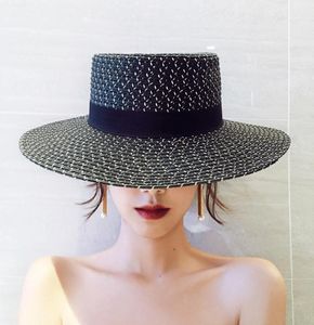 Czarno -biała płaska słomkowa kapelusz Kobiety Elegancki moda na plażę nadmorskie wakacje Słońce Ochrona przeciwsłoneczna Panama szerokie Brim Hats6322740