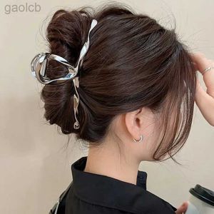 Hårklämmor Barrettes Metal Geometric Hair Claw Crab Hairn Pins Fashion Cross Hair Clips Barrettes Women Girls Korean Ponytail Clip Hårtillbehör 240426