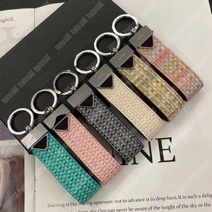 Designer Keychain Knit Leather Llaveros for Women Moda Designers Tecking Marca colorida Chave de lancho