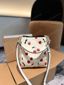 Tasarımcı C şekilli kova çantası Coa Söğüt çanta omuz çantası kadınlar tote çanta lüks yüksek kaliteli crossbody alışveriş cüzdan bayan deri moda tote 22cm wyg