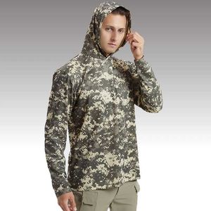 Tactical T-shirts Mens tactical military hooded long sleeved T-shirt mens camouflage patch work outdoor training battle hunting shirt 240426