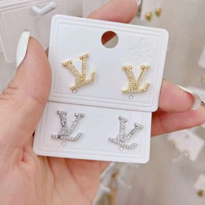 Gold Silver Color Luxury örhängen Extravagant V Letter Studs Full Diamonds Original logotyp Rostfritt stålörhängen Fashion Smycken