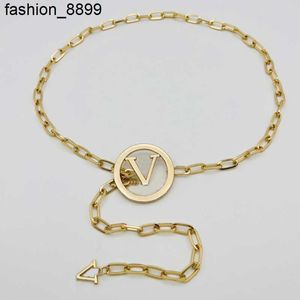 Women Gold Chains Celts Designers Belt Belt Link Luxury Chain Accessori in lega in lega per donna GIRLE GIRDERE 22070101R