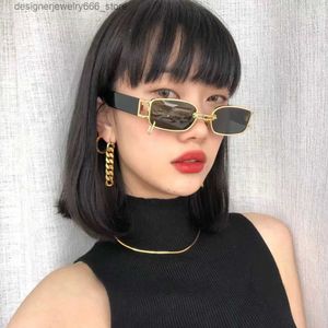 Sunglasses Retro black square sunglasses for womens luxury brand small rectangular sunglasses for womens gradient transparent lenses Oculos De Sol Q240425