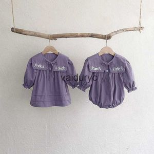 Rompers Spring New Botique Retro Style Purple Toddler Baby Girls Bodysuit Embroidered Shawl + Puff Sleeve Sleeve Infant Romper Jumpsuit Set H240429