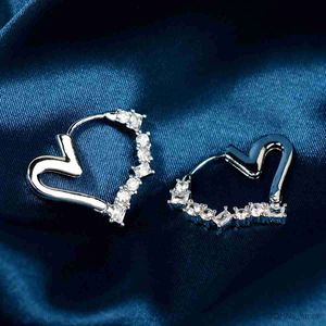 Stud Korea Small Fresh Sweet Cute Heart Crystal Hoop Earrings Temperament Geometric Zircon Huggies Earrings Fashion Wedding Jewelry