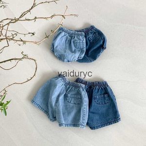 Shorts sommar baby kläder solid denim spädbarn shorts elastisk midja blommare casual kläder h240509