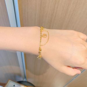 Designer Armband blühen Charme Armbänder für Frauen Damen Mädchen Mode Luxus Goldene Buchstaben Blumen Armband Schmuck Weihnachtsgeschenke