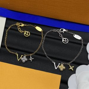 Designers de moda de luxo Bracelet Fashion Flower Bracelets Woman Ornamentos Gold Silver Gift Jewellery Gold Corrents para mulher Bangle