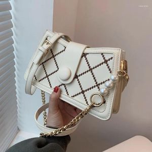 Shoulder Bags Women's Pouches 2024 Spring And Summer Rhombus Embroidery Line Small Square Bag Net Red Ocean Chain Underarm