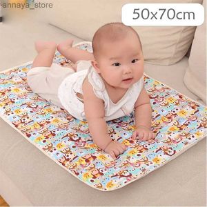 Mats 50x70cm baby replacement pad baby portable foldable and washable waterproof pad childrens game floor pad reusable diaperL2404