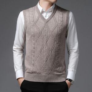 Tröjor browon ny argyle tröja väst fast färg casual ärmlös höst vinterkläder mode kort smal fit tröja män kläder