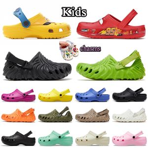 Barnloftar Sandaler Designer Mens Women Slippers Buckle Charms Children Toddler Slipper Slides Sandale Platform Slide Black White Outdoor Summer Beach Shoes