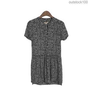 オリジナル1to1ブールベリーズデザイナー服夏の女性用シルクフローラルドレスオリジナル6750オリジナルロゴ付き高品質の格子縞のドレス