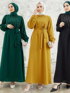 Etniska kläder Ramadan Eid Abaya Dubai Luxury Turkiet Islam Muslimsk klänning Bönkläder Kaftan Kebaya Caftan Marocain Robe Femme