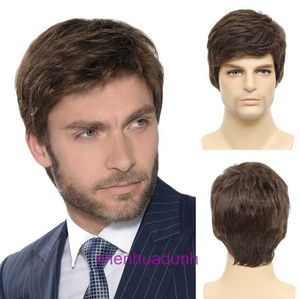 qiren wig mensショートヘア機械化化学繊維ヘッドカバーブラウンファッション