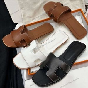 Sandaler Fashion Luxury Beach Slippers Real Leather Flats Sandaler Summer Shoes Loafers Gear Bottoms Tisters With Dust Bag 35-42 10a