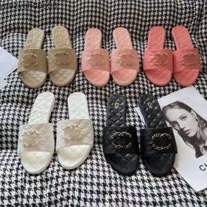2024SS Paris Designer Womens slippers Summer beach luxury channel plaid fashion casual flats Womens printed letter flip-flops size 35-42
