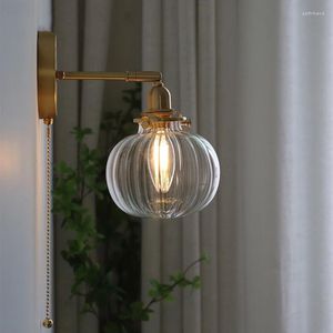 Lampy ścienne Łańcuch Pull Modern lampa obok sypialni lustro w łazience schodowe lekkie szklane kulki Wandlamp Luminaira oświetlenie