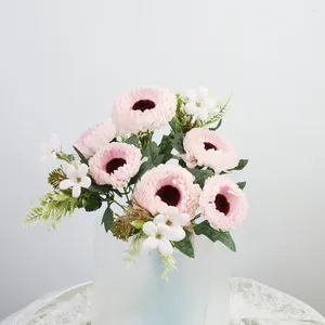 装飾的な花10ヘッドシミュレートされた菊バルコニーの装飾を保持しているホームアクセサリーショッピングモールウィンドウディスプレイ偽物