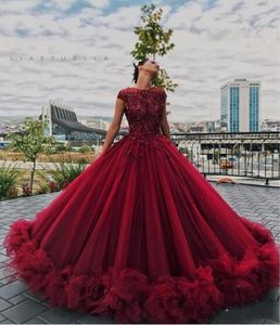 2022 vestido de baile de quinceanera vestidos de bola escura Red Borgonha Apliques de mangas de tampa cristalos de miçangas de mangas de tule tule tulle party party baile uni4882513