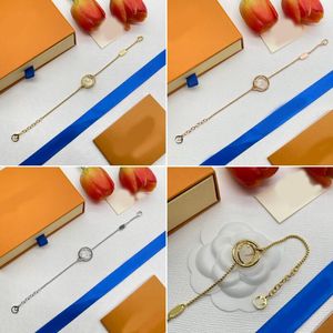 Bracciale designer di lusso Bracciale Classic Circle Letter Braccialetti 18K Gold 925 Bracciale per cuffia da bracciale in acciaio inossidabile argento per donna