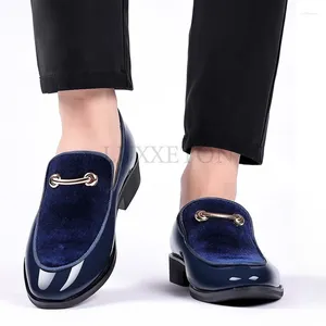 Casual Shoes Men Leather 2024 Luxury Patent Italy Oxford Plus Size Pointed Velvet Shoesb Mainland China