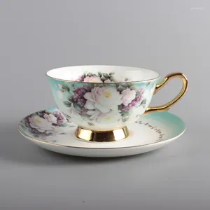 Xícaras picadas de luxo osso floral china chinema de chá xícara de prato de prato tarde de esmalte de esmalte de cerâmica cozinha cozinha home drinkwearware