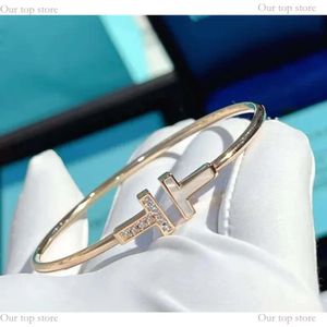 Дизайнерский браслет высококачественный TiffanyJewelry Double T Bracelet Emecloplated 18K Rose Gold White Fritillaria Full Diamond Fashion для женщин 997