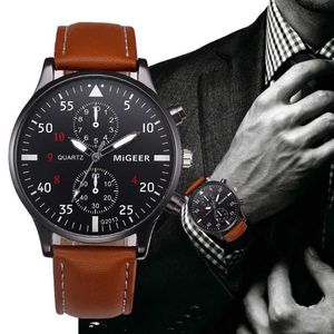 Armbandsur Luxury Mens Fashionable Business Brown Leather Quartz Armband Gift Reloj HOMBRE Q240426